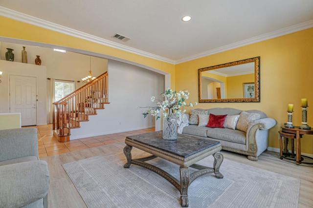 4224 Indigo Oak Court, San Jose CA: https://media.crmls.org/mediaz/0d6ad32e-8d0c-44db-8b8d-0578814d39e6.jpg