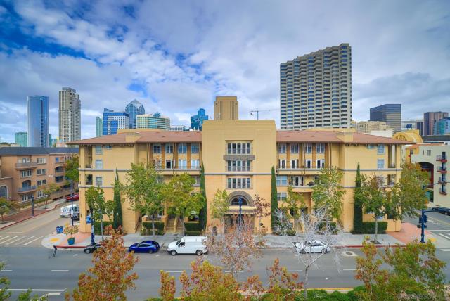 500 W Harbor Dr, San Diego CA: https://media.crmls.org/mediaz/0d6bf059-955e-4825-8608-dcbafde36663.jpg