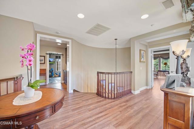 3194 Sunset Hills Boulevard, Thousand Oaks CA: https://media.crmls.org/mediaz/0d6ddb49-e786-424b-aac5-330d74f6c02e.jpg