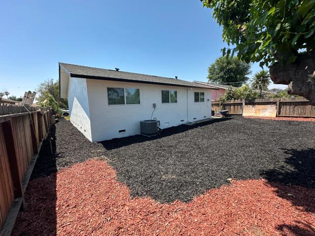 972 Woodrow Street, Lodi CA: https://media.crmls.org/mediaz/0d6e1df1-0508-4d45-b4b3-9f644ea94ccd.jpg