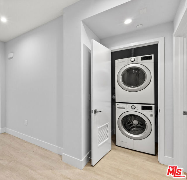5955 Saturn Street, Los Angeles CA: https://media.crmls.org/mediaz/0d6e8eb7-5610-441b-9351-cd31c3e08fbb.jpg