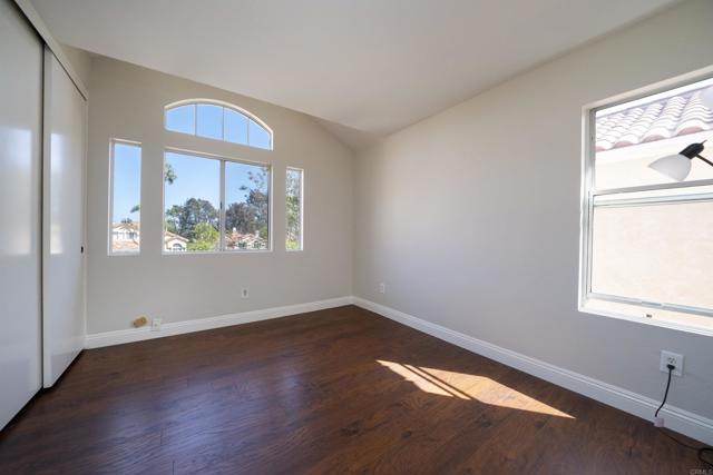 Detail Gallery Image 35 of 44 For 1688 Crystal Ridge Ct, Vista,  CA 92081 - 4 Beds | 2/1 Baths