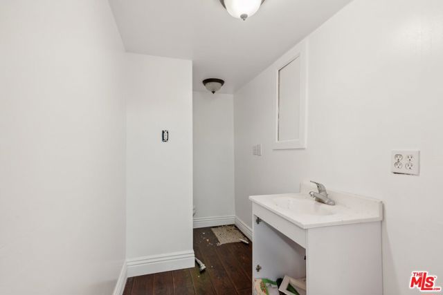 26 Ardor Drive, Orinda CA: https://media.crmls.org/mediaz/0d6f2fef-350a-46e8-ad04-3c724bf41c84.jpg