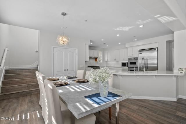 2012 Keltic Lodge Drive, Oxnard CA: https://media.crmls.org/mediaz/0d7050bd-082d-435b-bb99-96ad371e0692.jpg