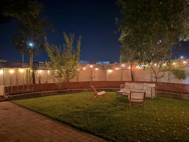 100 Highland Oaks Drive, Los Gatos CA: https://media.crmls.org/mediaz/0d705866-4d90-40bd-97a8-81db02e7fd19.jpg