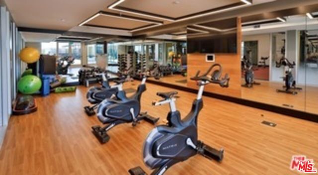 555 Spring Street, Los Angeles CA: https://media.crmls.org/mediaz/0d70889c-3851-4c7c-852d-9ee5019bdb63.jpg