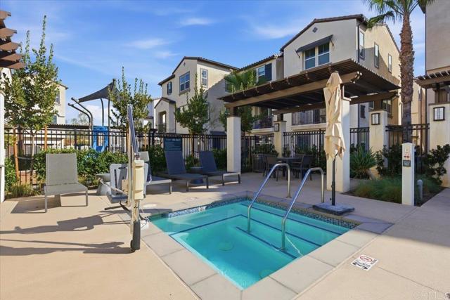 Detail Gallery Image 30 of 37 For 2323 Stardust, Escondido,  CA 92025 - 2 Beds | 2/1 Baths