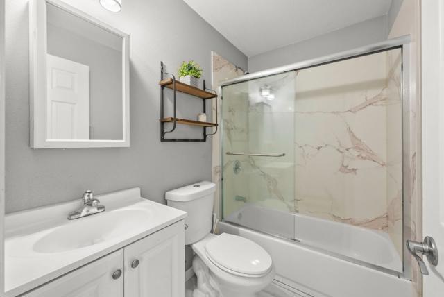 10191021 83rd Avenue, Oakland CA: https://media.crmls.org/mediaz/0d712aca-5730-42ea-8b81-0e09c9179eb1.jpg