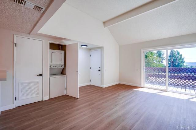 Detail Gallery Image 10 of 31 For 2266 Denair Ave #421,  Highland,  CA 92346 - 2 Beds | 2 Baths