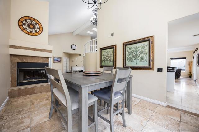 Image 11 of 49 For 457 Silver Shadow Dr