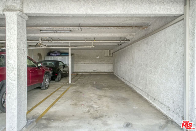 5534 Sylmar Avenue, Sherman Oaks CA: https://media.crmls.org/mediaz/0d732aca-a272-4137-ad99-3e8f311af607.jpg