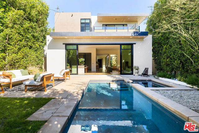 8732 Rangely Avenue, West Hollywood CA: https://media.crmls.org/mediaz/0d737361-6e00-4114-b0a2-d3d1bb79ba6a.jpg