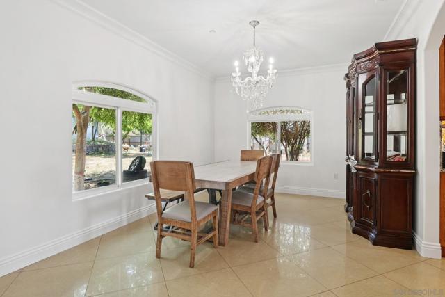 19075 Caesar Drive, Ramona CA: https://media.crmls.org/mediaz/0d740626-c56a-49f8-974f-b94f8c24d739.jpg