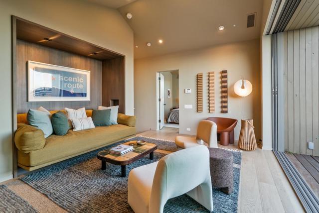 345 Oxford Way, Santa Cruz CA: https://media.crmls.org/mediaz/0d7497ee-71fc-4475-aea5-db14ac16e680.jpg