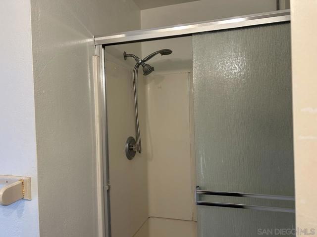 0 8184 Caminito Sonoma, La Jolla CA: https://media.crmls.org/mediaz/0d74aafc-3e63-4840-8349-387ca2c2ca1b.jpg