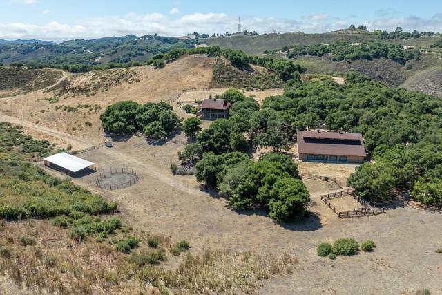 10265 Calle De Robles, Carmel Valley CA: https://media.crmls.org/mediaz/0d762595-5b78-4ffe-b632-6219139ca2d5.jpg