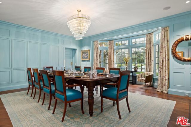 10301 Strathmore Drive, Los Angeles CA: https://media.crmls.org/mediaz/0d7644a0-e157-4d27-b151-5b7db10152f7.jpg