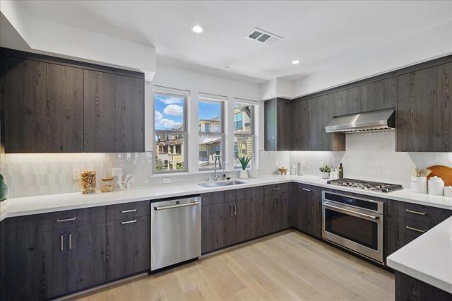 332 Marquetta Circle, Mountain View CA: https://media.crmls.org/mediaz/0d77c96c-c2e4-4d6a-a396-f0ada647d682.jpg