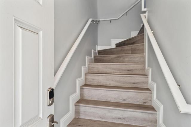 30003006 26th Street, San Francisco CA: https://media.crmls.org/mediaz/0d780ae9-9a62-489b-8362-6fe6d9f8873f.jpg