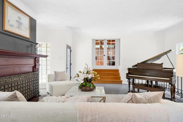 600 Woodland Drive, Sierra Madre CA: https://media.crmls.org/mediaz/0d789fc4-1b60-49bb-b880-b5f0e9db9226.jpg