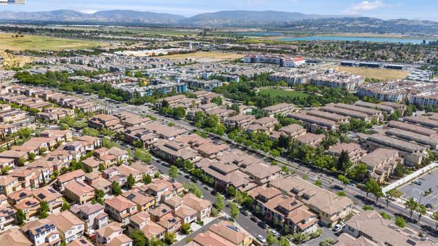 3340 Giovanni Way, Dublin CA: https://media.crmls.org/mediaz/0d78f3dd-e348-4060-b2e3-26f047cddcad.jpg