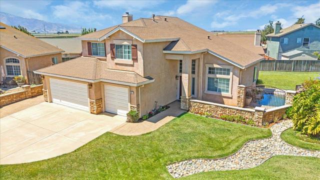 1851 Burgundy Circle, Gonzales CA: https://media.crmls.org/mediaz/0d790d32-7d2a-49dc-9f77-8cf6a369b143.jpg