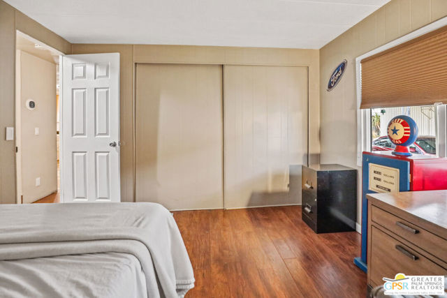 17555 Corkill Rd, Desert Hot Springs CA: https://media.crmls.org/mediaz/0d791c47-9bf4-438c-b9b1-29af6ef3f798.jpg