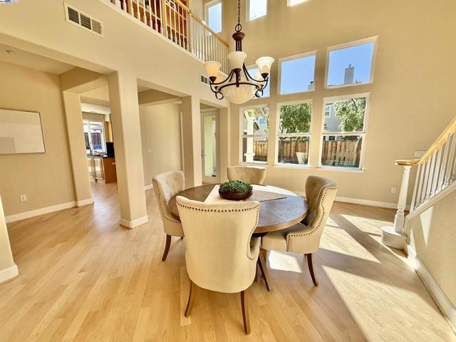752 Barleta Ln, Livermore CA: https://media.crmls.org/mediaz/0d792799-52e0-4a0f-ba6a-388ee86e7880.jpg