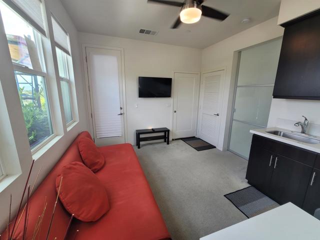 Detail Gallery Image 34 of 61 For 2072 Tango Loop #2,  Chula Vista,  CA 91915 - 4 Beds | 3 Baths