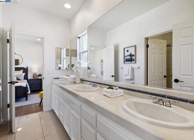 156 Elisha Ln, San Ramon CA: https://media.crmls.org/mediaz/0d79e358-16d8-4154-ab6b-5e51f2c0307c.jpg