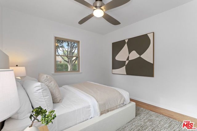 1016 Indiana Court, Venice CA: https://media.crmls.org/mediaz/0d79e7db-f2cf-4ed4-9902-40a888f58813.jpg