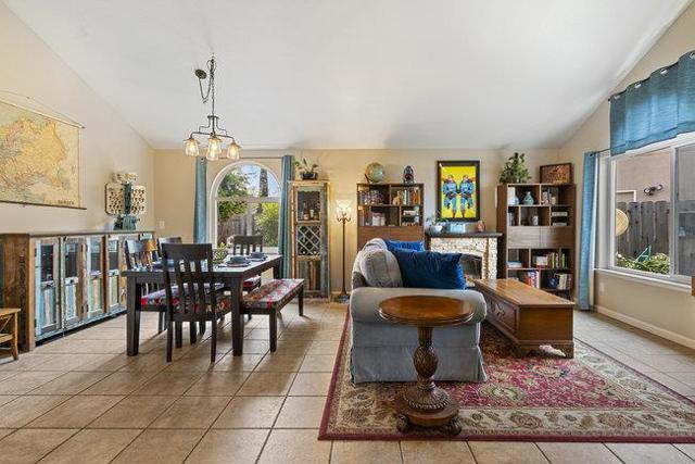 1980 Ponderosa Court, Hollister CA: https://media.crmls.org/mediaz/0d7abbc2-8838-4c5b-95d2-3c046eb50dd0.jpg