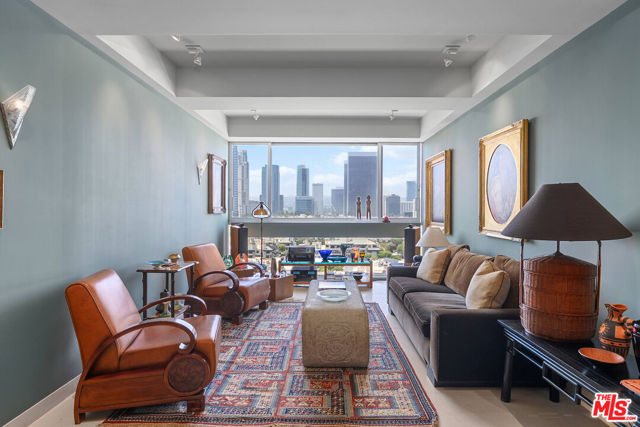 2222 Avenue Of The Stars, Los Angeles CA: https://media.crmls.org/mediaz/0d7b47eb-5fed-4d7a-bbbe-8ea8b6e61230.jpg