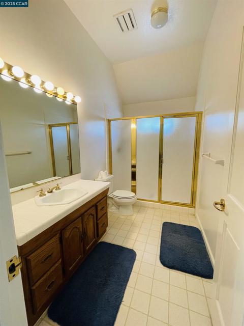 29 Heather Lane, Orinda CA: https://media.crmls.org/mediaz/0d7bd67b-60b0-4a9b-8619-66b645c364f7.jpg