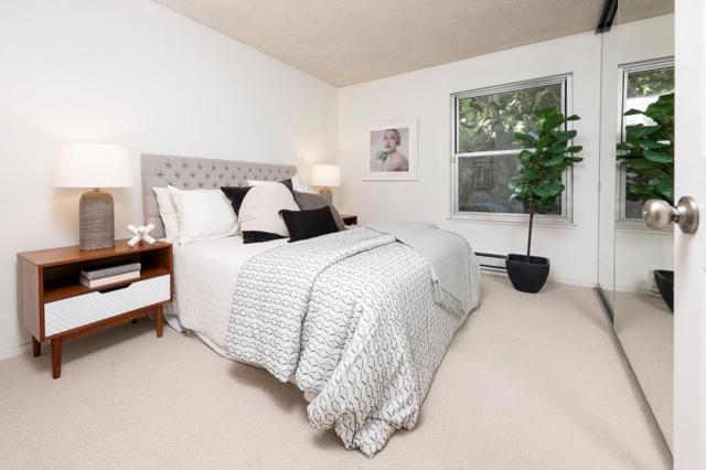 125 Piccadilly Place, San Bruno CA: https://media.crmls.org/mediaz/0d7c8c36-b2ce-4561-991f-f1ec8e8d8e24.jpg