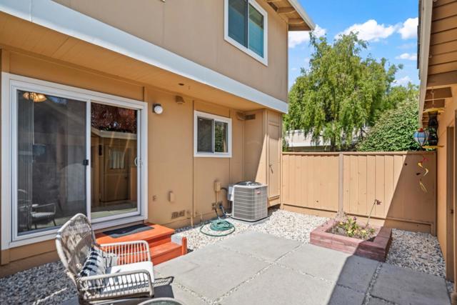 26 Saw Mill Court, Mountain View CA: https://media.crmls.org/mediaz/0d7cf6c5-b828-4620-9a8a-3f9a71c4f7ac.jpg