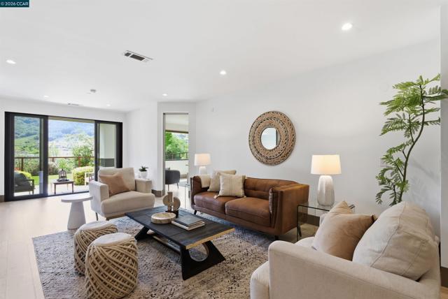 Image 33 of 48 For 11 Bigleaf Road