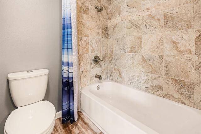 Detail Gallery Image 21 of 28 For 4640 Coralwood Cir, Carlsbad,  CA 92008 - 2 Beds | 2/1 Baths