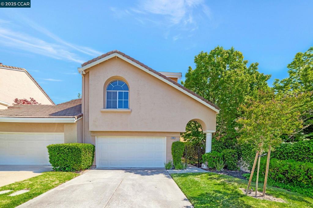 1364 Canyon Side Ave