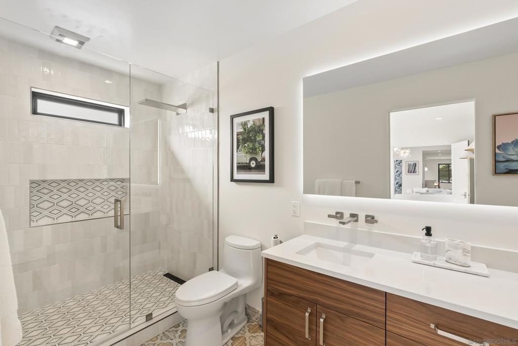 MLS #250043261SD image #15