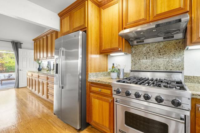 2741 Doverton Square, Mountain View CA: https://media.crmls.org/mediaz/0d8035cd-8589-4977-86ca-aaaa25ab498f.jpg