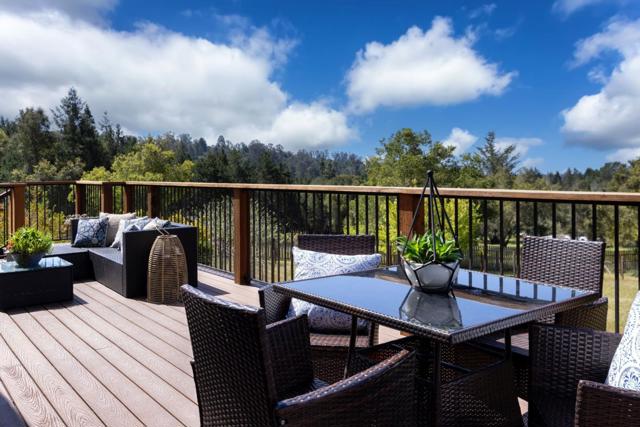 573 Meadow Road, Aptos CA: https://media.crmls.org/mediaz/0d803b16-b6cb-4268-8534-329ba3de40f8.jpg