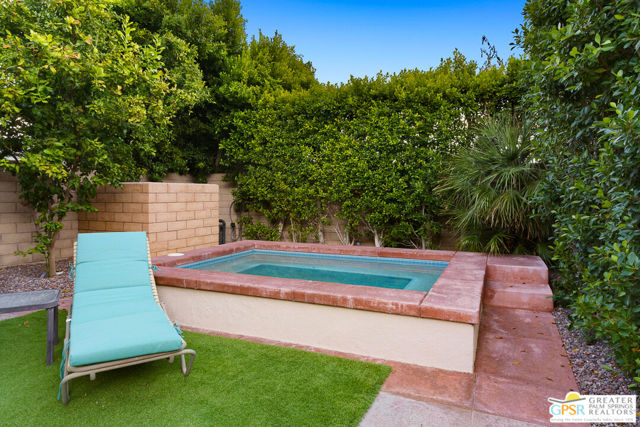 555 W Arenas Road #6, Palm Springs, CA 92262