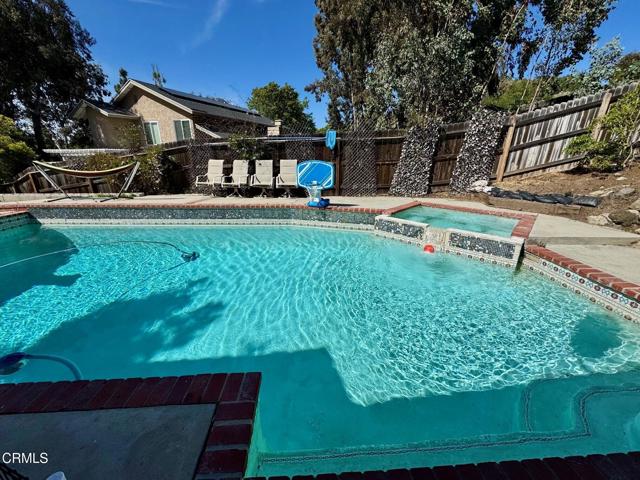 Detail Gallery Image 8 of 9 For 571 Citation Way, Newbury Park,  CA 91320 - 4 Beds | 3 Baths