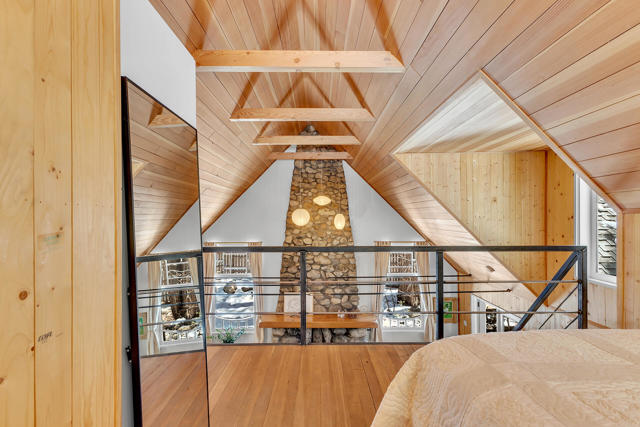 26299 Tahquitz Drive, Idyllwild CA: https://media.crmls.org/mediaz/0d824bfd-f317-42e9-8d2f-9251a92fba83.jpg