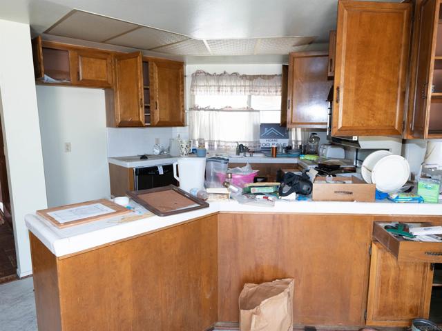 2117 E Cameron Ave, West Covina CA: https://media.crmls.org/mediaz/0d829279-31bf-4a44-906d-eed5b6d09b0c.jpg