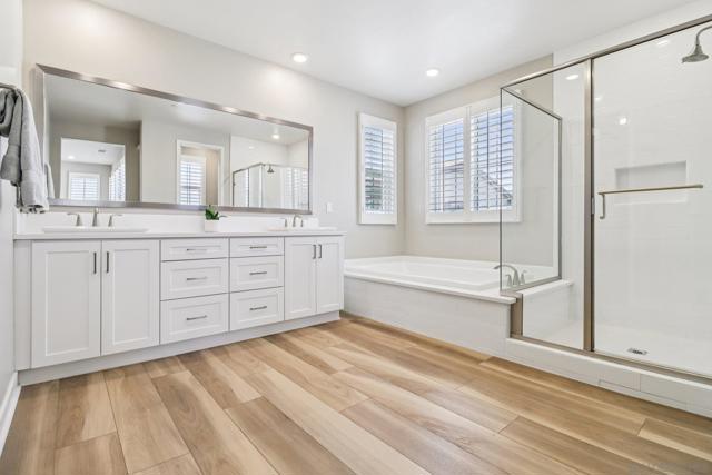 6698 Spartina Ct, Carlsbad CA: https://media.crmls.org/mediaz/0d82db0f-c6e0-456d-886c-cabb770b774a.jpg