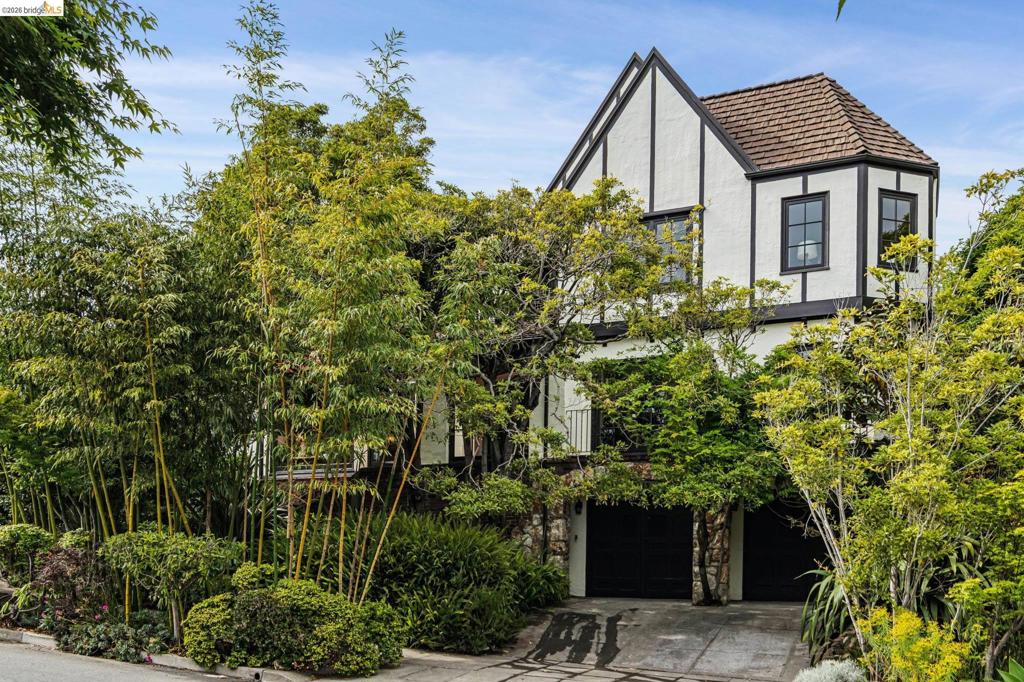 1915 Thousand Oaks Blvd