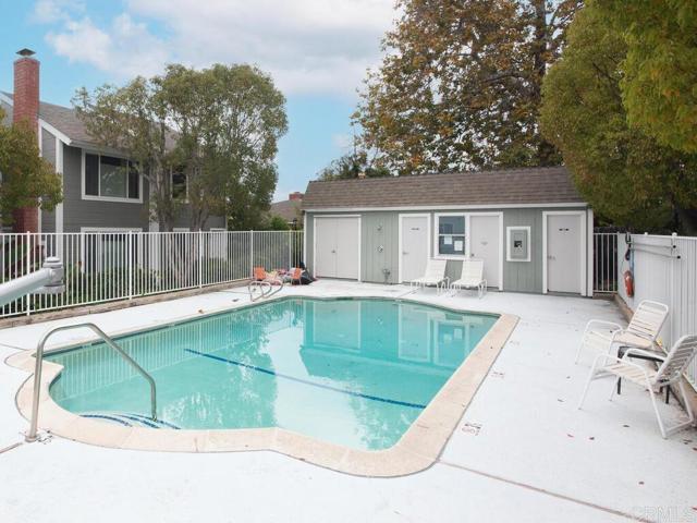 Detail Gallery Image 29 of 37 For 2525 Jefferson St #B,  Carlsbad,  CA 92008 - 2 Beds | 1/1 Baths