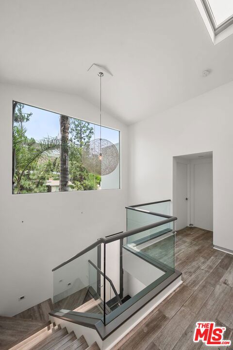 Drew Fenton | 1257 Bienveneda Avenue Pacific Palisades CA | MLS: 7385502